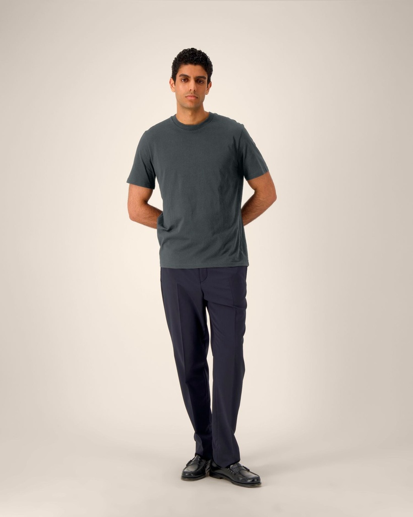 CREATOR 2.0 (Anthracite, L) - Front businesswear view, model photo