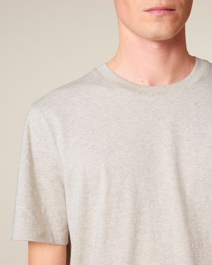 CREATOR 2.0 (Heather Haze, 3XL) - Front detail, model photo