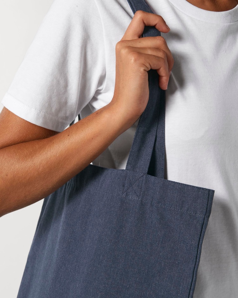 Woven Tote Bag (Midnight Blue) - Front detail, model photo 5