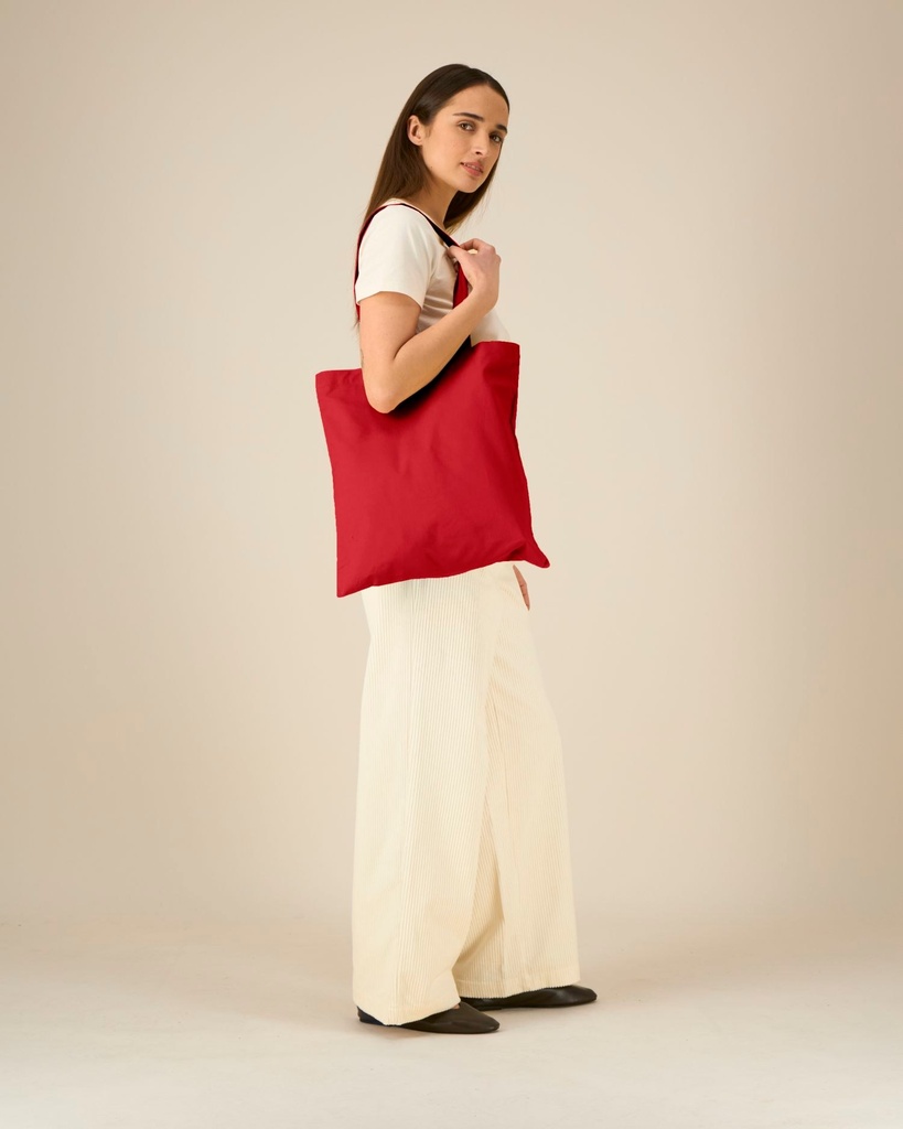 Light Tote Bag (Red) - Front view, model photo 5
