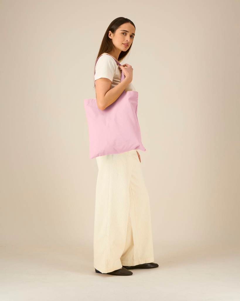 Light Tote Bag (Cotton Pink) - Front view, model photo 5
