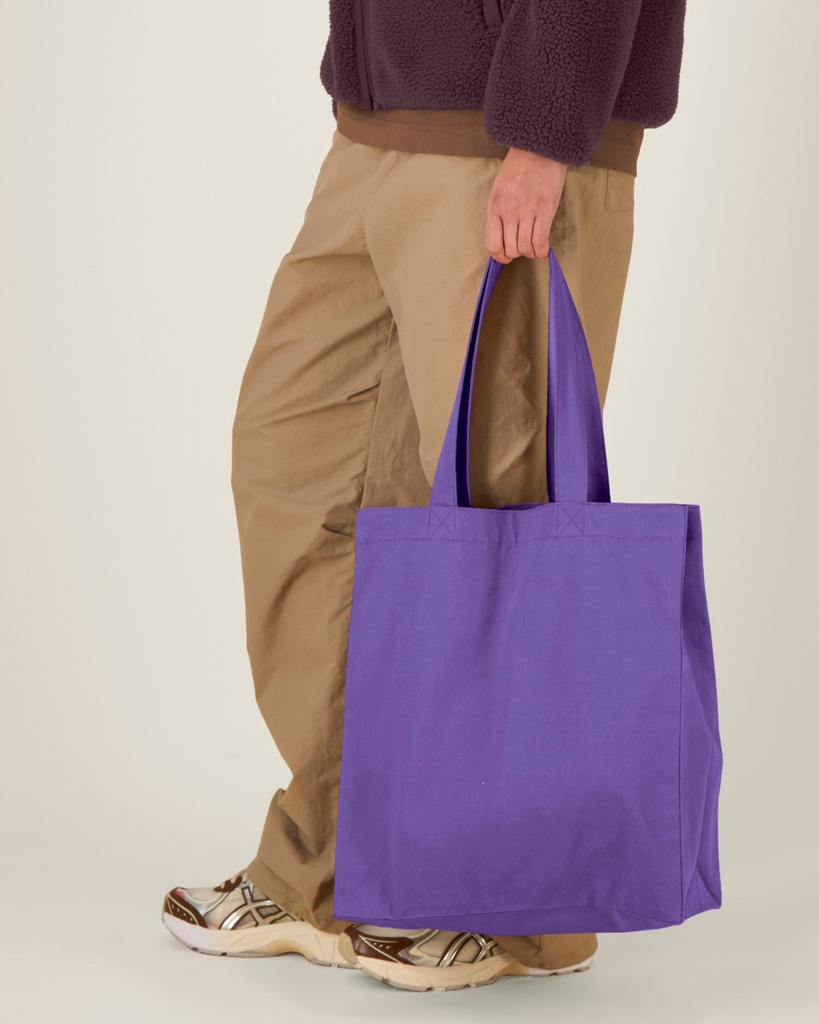 Mid Tote Bag (Purple Love) - Front detail, model photo 1